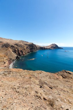 Portekiz 'in Madeira şehrinin doğusundaki Ponta de Sao Lourenco' da güzel bir manzara.