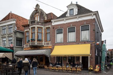Restoran ve kafe eski Alkmaar şehir, Kuzey Hollanda, Hollanda