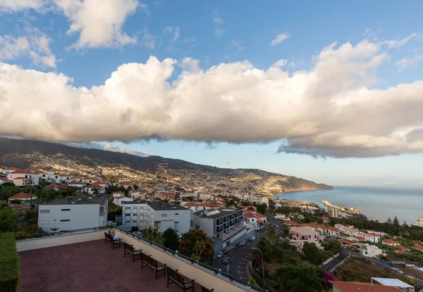 Panoramik Funchal, Madeira Adası üzerinde. Portekiz — Stok fotoğraf