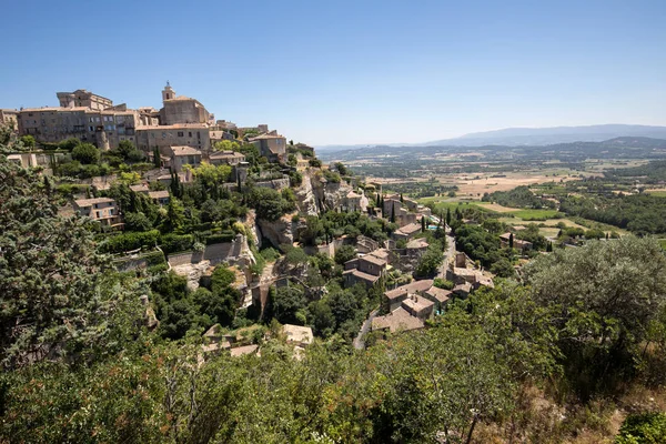 Cidade medieval de Gordes, no topo da colina. Provence. França . — Fotografia de Stock