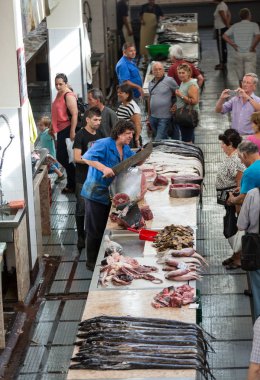 Kesme orkinos biftek, Balık Mercado dos Lavradores Pazar. Funchal, Madeira