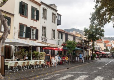 Bölge Velha - en iyi restoranlar ve kafeler Funchal ünlü en eski bölgesi. Madeira, Portekiz