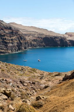 Portekiz 'in Madeira şehrinin doğusundaki Ponta de Sao Lourenco' da güzel bir manzara.