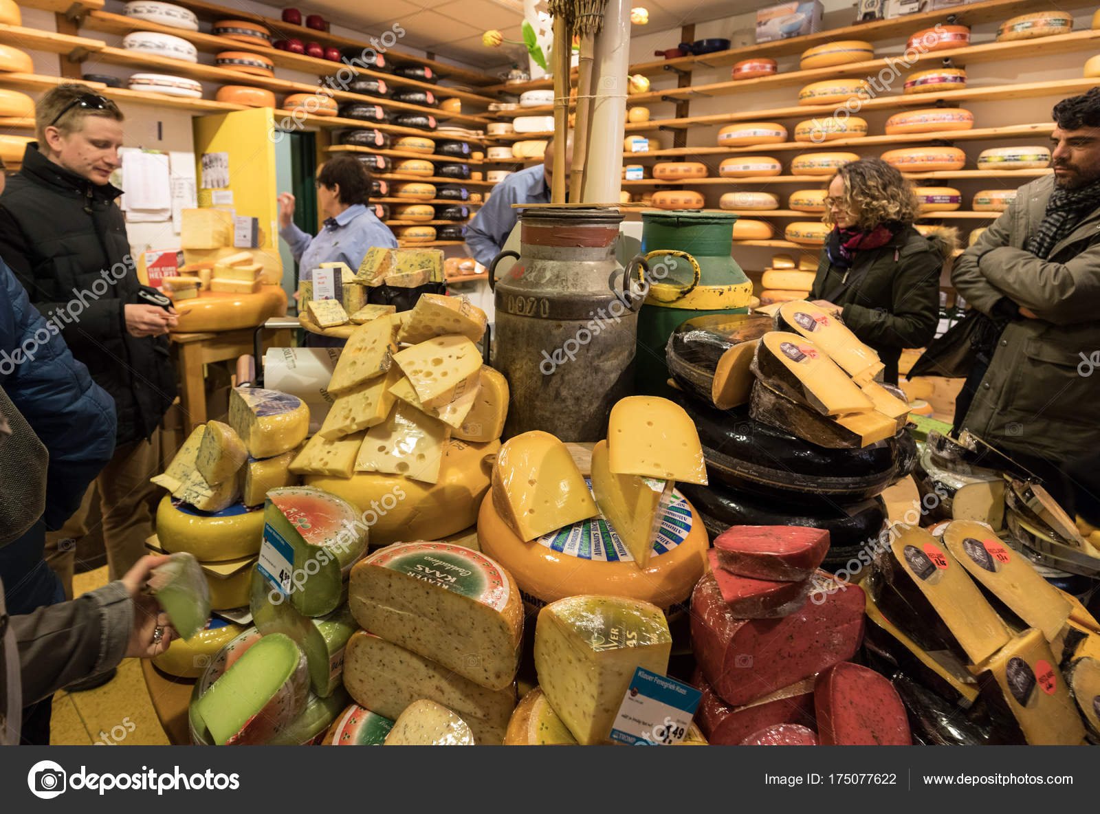 Alkmaar Netherlands April 2017 Display Traditional Dutch Cheese Edam