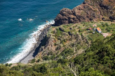Madeira, Portekiz Kuzey kıyısında üzerinde bakış açısı