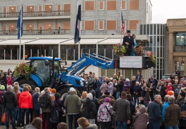 Noordwijk, Hollanda - 22 Nisan 2017: geleneksel çiçek Bloemencorso Noordwijk Hollanda'da Haarlem için geçit töreni. 