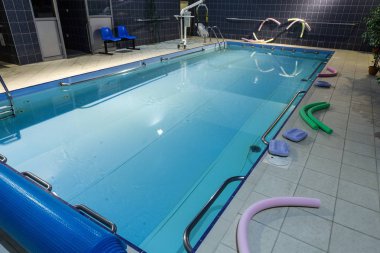 Wisla, Polonya - 23 Ekim 2105: Hidroterapi Havuzu Wisla, Polonya Engelliler Rehabilitasyon Merkezi