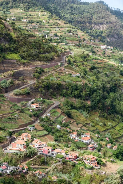 サンビセンテ周辺の村やテラス栽培 ポルトガルのマデイラ島の北海岸 — ストック写真