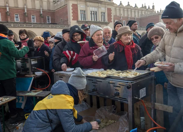 Cracovia Polonia Diciembre 2017 Nochebuena Para Pobres Sin Hogar Plaza — Foto de Stock