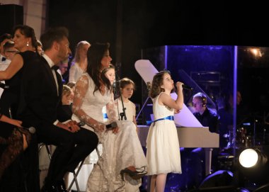 Krakov, Polonya - 8 Aralık 2017: Multimedya Noel hitabet - Varşova Futura ve koro Fermata tarafından gerçekleştirilen Bethlehem için galası. Cracow. Polonya