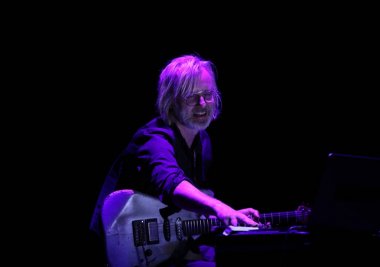 Gorlice, Polonya - July14 2017: Eivind Aarset uluslararası multimedya sunum - ortam Festivali canlı. Gorlice. Polan