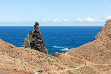 Portekiz 'in Madeira şehrinin doğusundaki Ponta de Sao Lourenco' da güzel bir manzara.