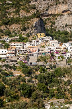 Positano Panoraması hill, Campania, İtalya tırmanma evleriyle 