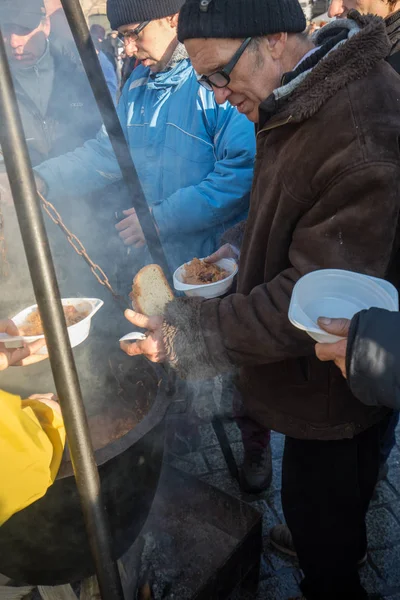 Cracóvia Polônia Dezembro 2017 Véspera Natal Para Pobres Desabrigados Praça — Fotografia de Stock