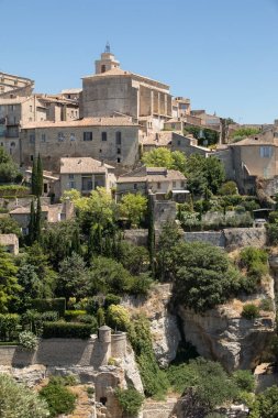 Gordes 'in ortaçağ tepe kasabası. Provence. Fransa.
