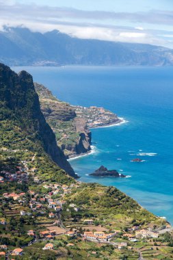 Madeira, Portekiz Kuzey kıyısında üzerinde bakış açısı