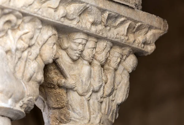 Romanisches Kapital Der Kreuzgangskirche Der Kathedrale Des Heiligen Trophime Arles — Stockfoto