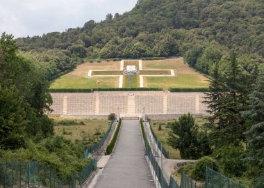 Lehçe savaş Monte Cassino - 19 Mayıs 1944 11 Monte Cassino savaşta ölen Polonyalı asker nekropol mezarlıkta. İtalya
