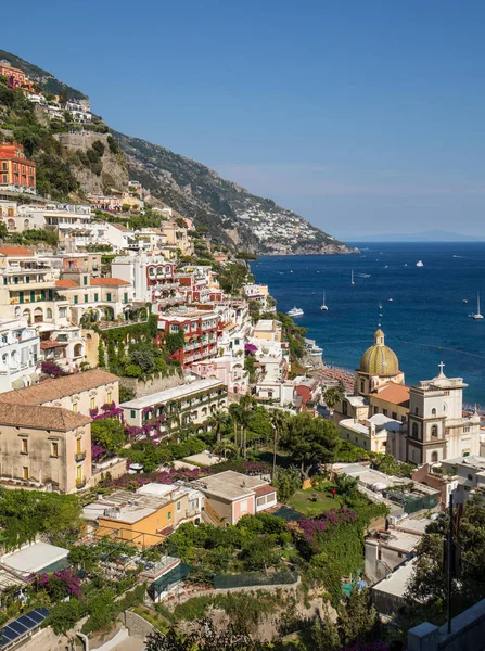 Pequena Cidade Positano Longo Costa Amalfi Com Suas Muitas Cores — Fotografia de Stock