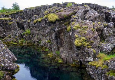 Thingvellir, Avrupa ve Amerikan plakaları buluştuğu. Thingvellir Milli Parkı yakınındaki Reykjavik, İzlanda 