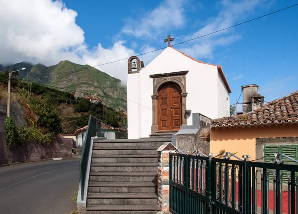 Mycket Liten Gamla Kyrka Sao Vicente Madeira Portugal — Stockfoto