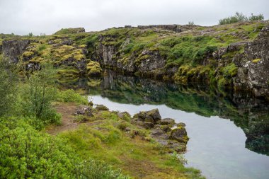 Silfra fissür, ingvellir, Avrupa ve Amerikan plakaları buluştuğu. Thingvellir Milli Parkı yakınındaki Reykjavik, İzlanda .