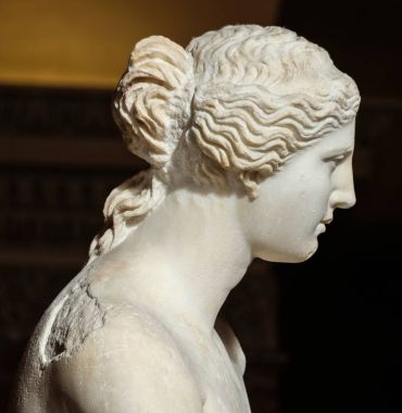 Paris, Fransa - Kasım 2017: Heykel Venüs de Milo, Louvre Musée du Louvre, Paris, Fransa 