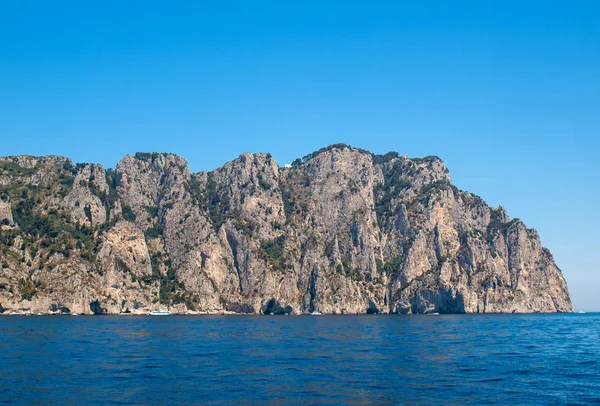 Isla Capri Lugar Muy Pintoresco Exuberante Extraordinario Italia Famoso Por —  Fotos de Stock