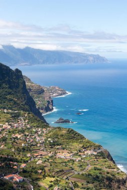 Madeira, Portekiz Kuzey kıyısında üzerinde bakış açısı