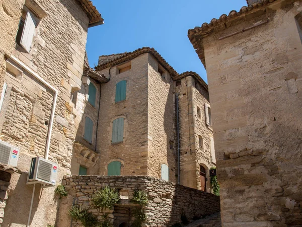 Wąskiej Uliczce Średniowiecznego Miasta Gordes Prowansja Francja — Zdjęcie stockowe