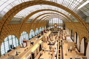 Paris, Fransa - Kasım 2017: Müzesi D'Orsay Paris, Fransa. Musée d'Orsay empresyonist ve Fransız resimlerinin en büyük toplama dünyada vardır.. 