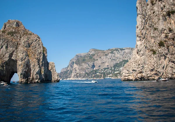 Vista Desde Barco Las Rocas Faraglioni Isla Capri Italia — Foto de Stock