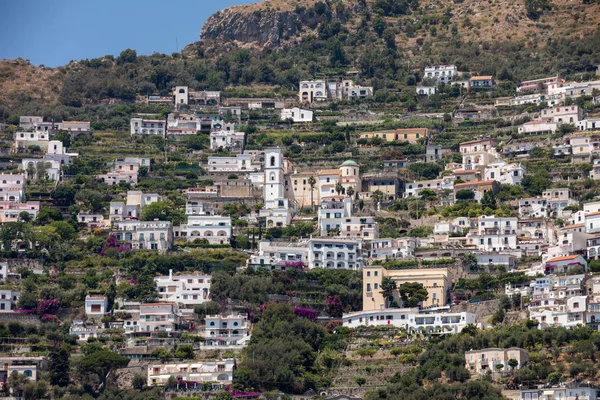 Amalfi Nin Kayalık Sahillerinde Özel Villalar Daireler Campania Talya — Stok fotoğraf