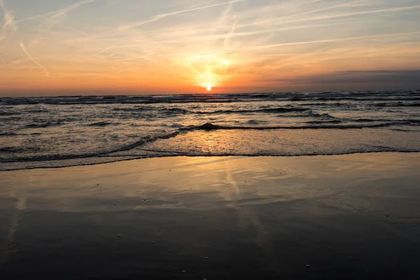 Vista Panoramica Del Mare Contro Cielo Arancione — Foto Stock