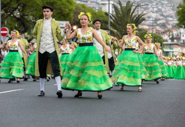 Funchal; Madeira; Portekiz - 22 Nisan; 2018: Funchal şehir Madeira Adası Madeira çiçek Festivali yıllık geçit. Portekiz.