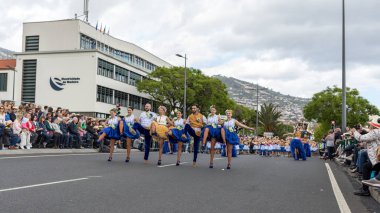 Funchal; Madeira; Portekiz - 22 Nisan; 2018: Funchal şehir Madeira Adası Madeira çiçek Festivali yıllık geçit. Portekiz.