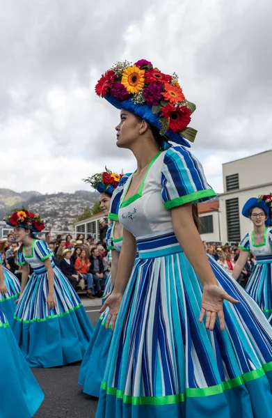 Funchal; Madeira; Portekiz - 22 Nisan; 2018: Funchal şehir Madeira Adası Madeira çiçek Festivali yıllık geçit. Portekiz.