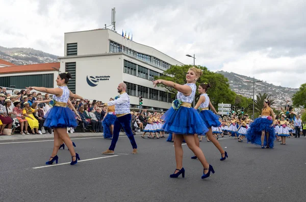 Funchal Madeira Portugal April 2018 Group People Colorful Costumes Dancing — Stock Photo, Image