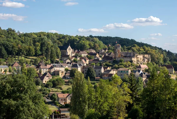 Село Карлюкс Дордонь Долині Аквітанської Франції — стокове фото