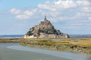 Le Mont-Saint-Michel, ünlü manastırı olan ada, Normandiya, Fransa