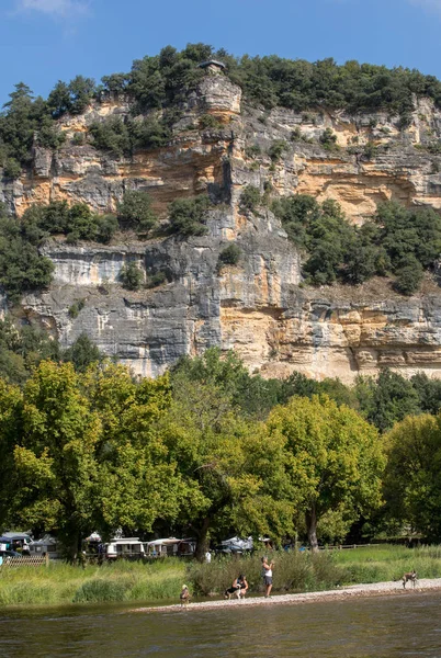 Dordogne Frankrijk September 2018 Kamperen Langs Rivier Dordogne Onder Tuinen — Stockfoto
