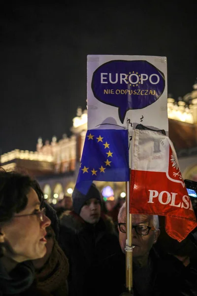 Cracovia Polonia Diciembre 2019 Una Protesta Defensa Tribunales Independientes Bajo —  Fotos de Stock