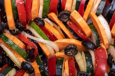 Ratatouille, Fransız Provenal sebze tabağı Nice'de kaynaklanan ihtiva eder..