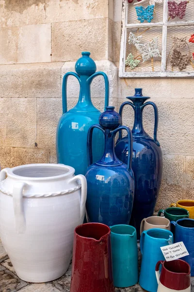 Polignano Mare Włochy Września 2019 Ręcznie Malowana Kolorowa Tradycyjna Ceramika — Zdjęcie stockowe