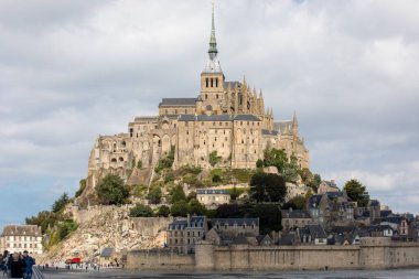 Le Mont-Saint-Michel, Fransa - 13 Eylül 2018: Mont-Saint-Michel, ünlü manastır, Normandiya, Fransa