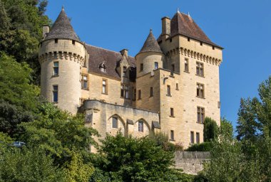La Roque-Gageac, Dordogne, Fransa - 7 Eylül 2018: La Roque-Gageac, Dordogne nehir vadisi Chateau La Malartrie. Aquitaine, Fransa