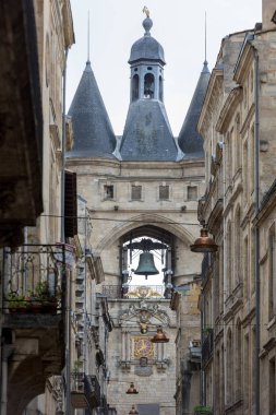 Bordeaux, Fransa - 9 Eylül 2018: La Grosse Cloche (büyük bell15th yüzyıl), Ortaçağ duvarları ikinci kalan kapısı. Bordeaux, Gironde bölümü, Fransa
