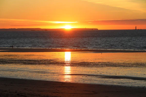 Schoonheid Zonsondergang Uitzicht Vanaf Het Strand Saint Malo Bretagne Frankrijk — Stockfoto