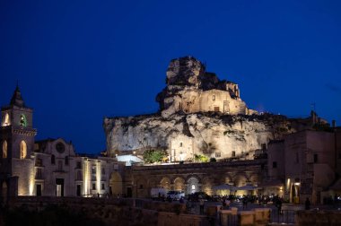 Matera, İtalya - 17 Eylül 2019: Sassi di Matera 'daki Santa Maria di Idris Kilisesi Matera şehrinin tarihi bir bölgesi. Basilicata. İtalya