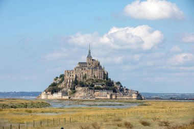 Le Mont-Saint-Michel, ünlü manastırı olan ada, Normandiya, Fransa